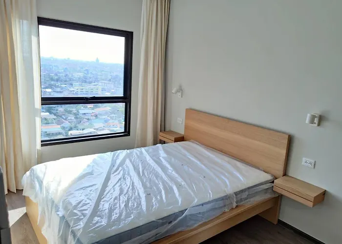 شقة Charming With City, Pool, And River Views