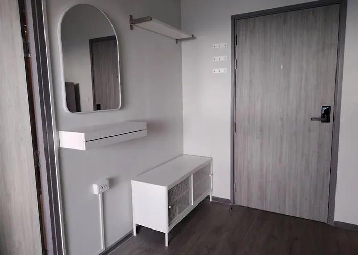 شقة Charming With City, Pool, And River Views *